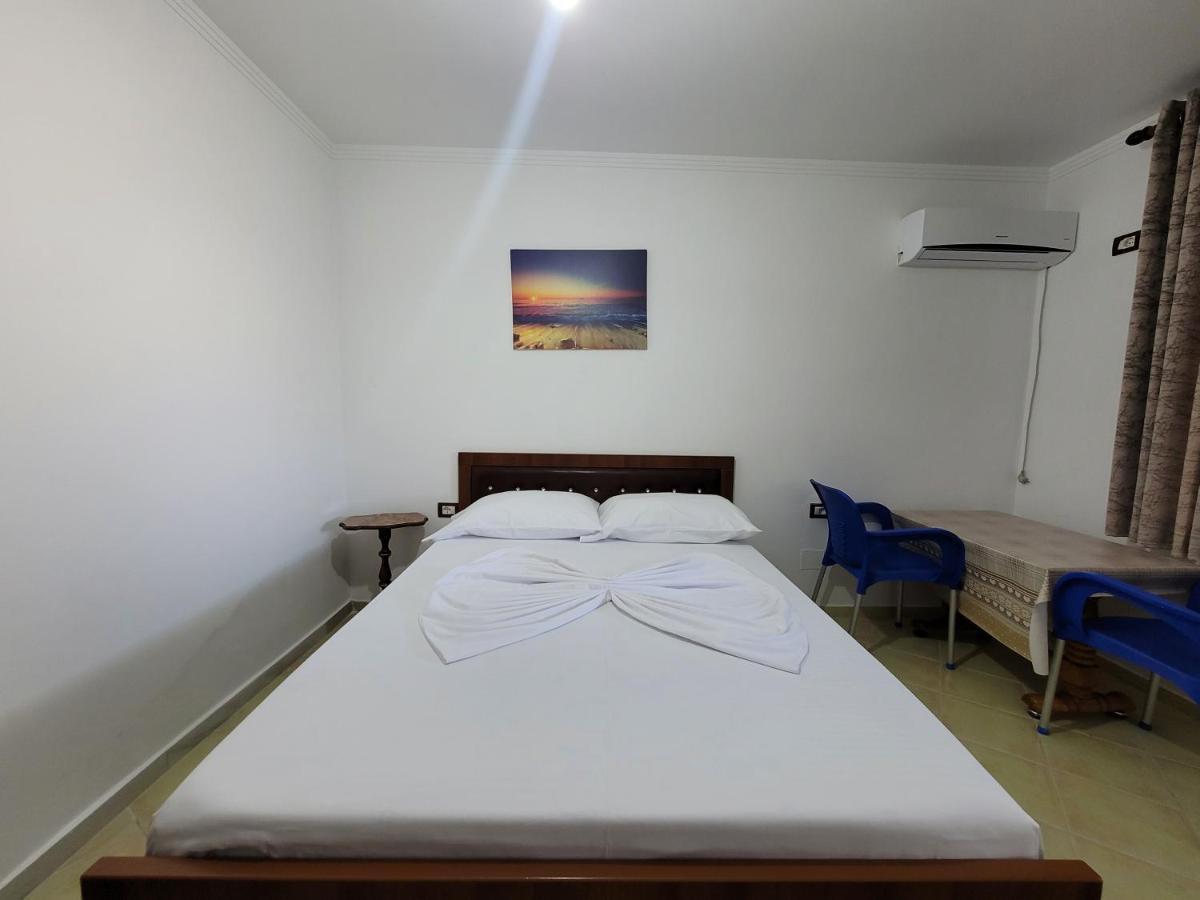 Petrefi Apartments Ksamil Exterior photo