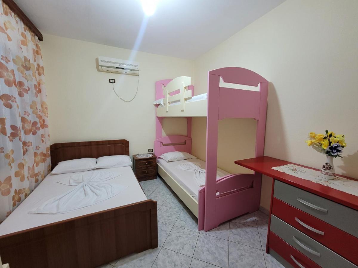 Petrefi Apartments Ksamil Exterior photo